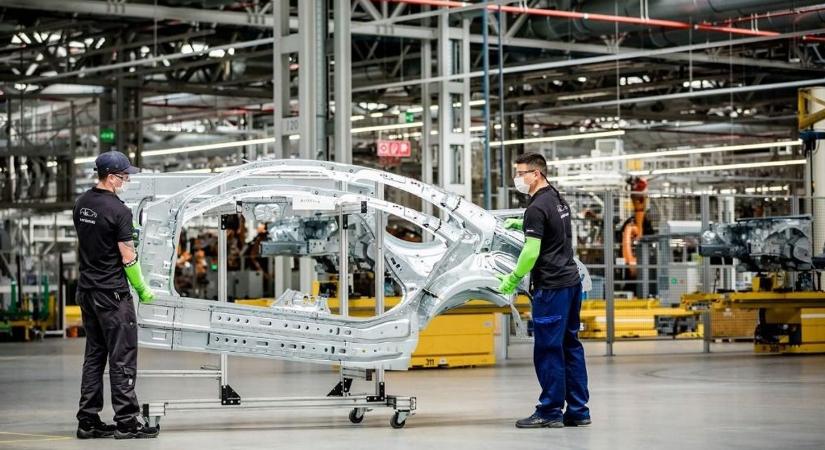 Forint, háború együtt ütik a magyar exportot – a remény, hogy új gyárakat segített épülni Orbán Viktor kormánya
