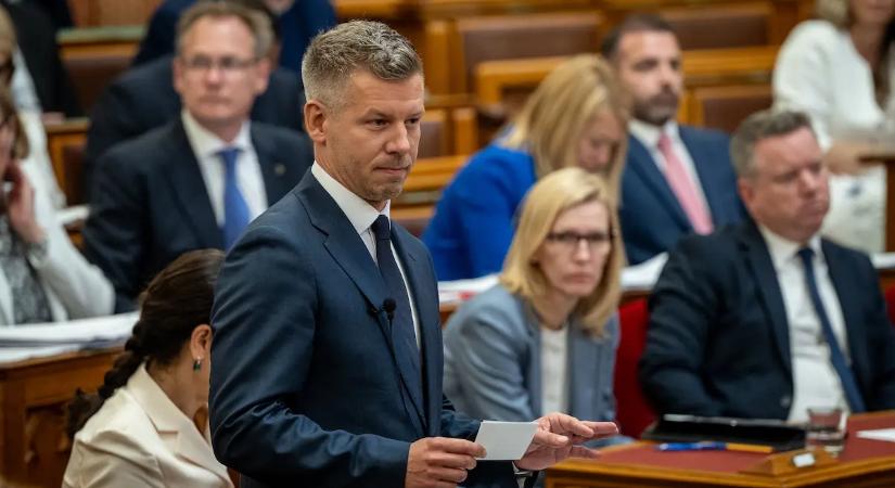 Magyar Péter olyan fotót mutatott, ami minden kétséget eloszlat