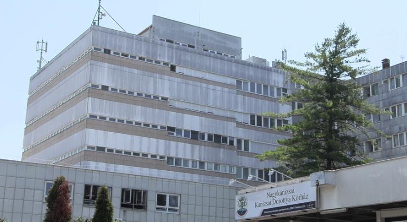 Az egészségügyi dolgozók és a köztisztviselők is ünnepelnek szerdán