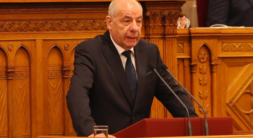 Nagy súlyú közlés a Sándor-palotából: Sulyok Tamás ügyéről van szó