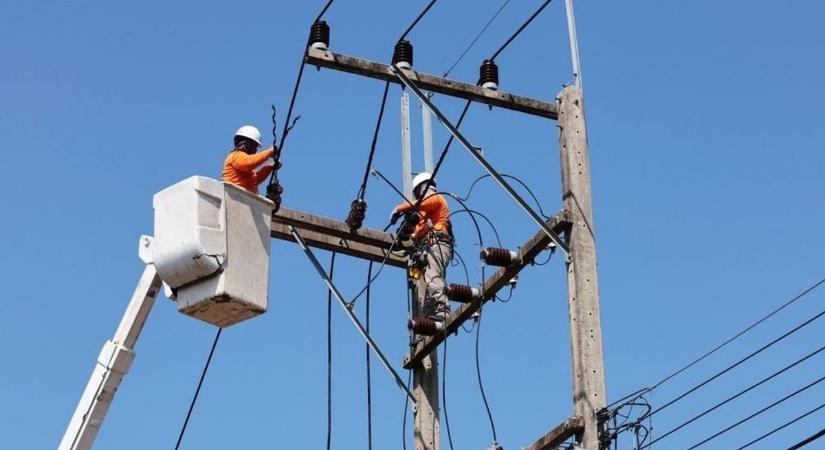 Kiégett transzformátor-állomás Győrben - Továbbra sincs áram a nádorvárosi otthonokban