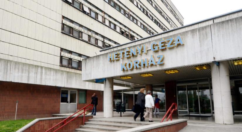 Hálapénz elfogadásán érték tetten a szolnoki kórház orvosát