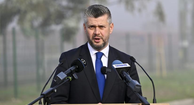 Három főt hallgattak ki gyanúsítottként a nagykőrösi fideszes polgármester luxusautója ügyében