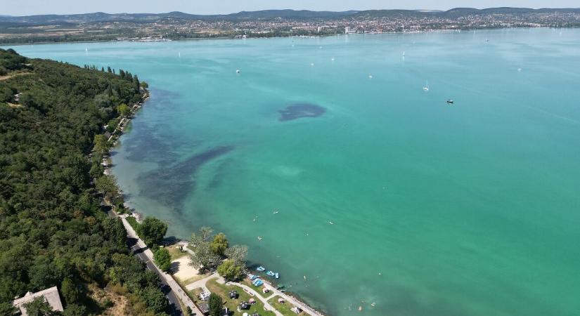 Egyre csak forrósodik a Balaton – újabb rekordközeli vízhőmérsékletet mértek