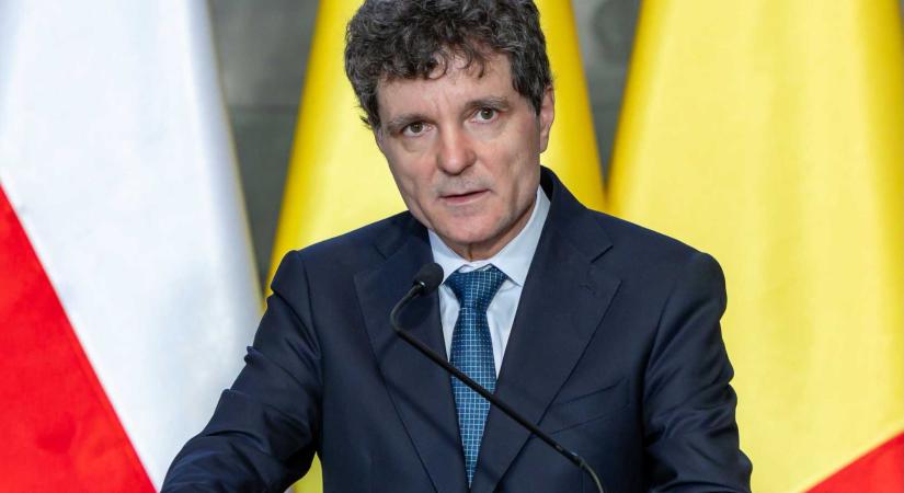 Nicușor Dan felfüggesztését kezdeményezi az AUR