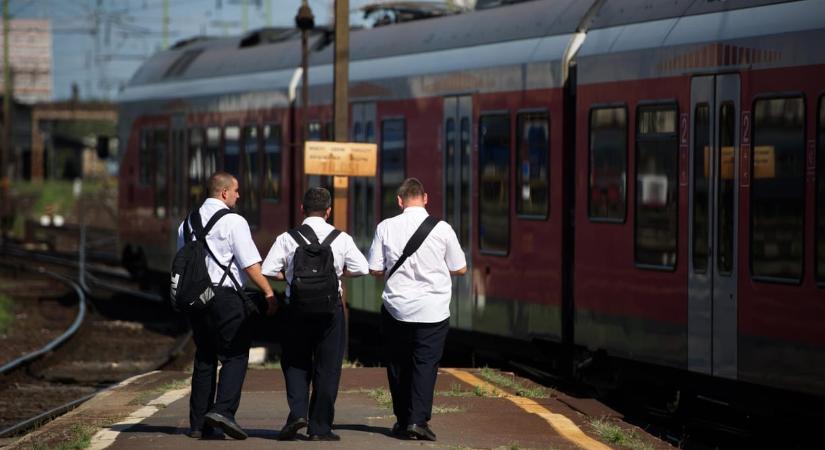 Harminc Flirt motorvonat adta meg magát az extrém hőségben
