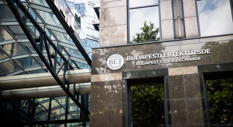 Történelmi csúcson a budapesti tőzsde, az OTP rálépett a gázpedálra