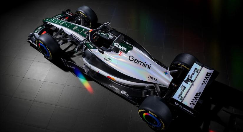 Visszaváltott legelső F1-es festésére a McLaren