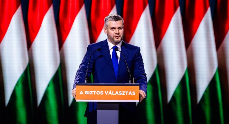 Több embert is gyanúsítottként hallgatott ki a rendőrség a nagykőrösi fideszes polgármester hivatali autója ügyében