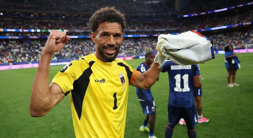 Az Instagram sztárja a futball-vb egyik legjobb kapusa