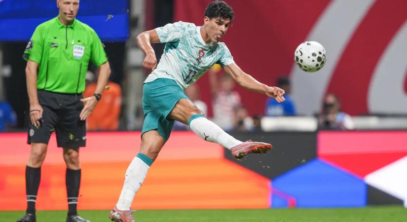 Átigazolási bomba: a Tottenham 85 millió fontot fizet a portugál sztárért