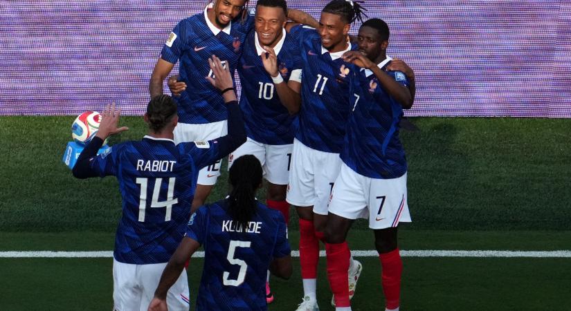 Mbappé megint duplázott, Franciaország magabiztosan jutott tovább