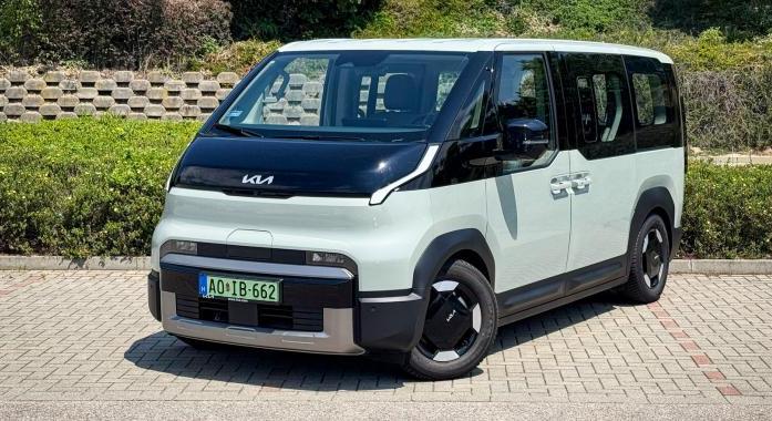 Legpraktikusabb Villanyos? KIA PV5 passenger