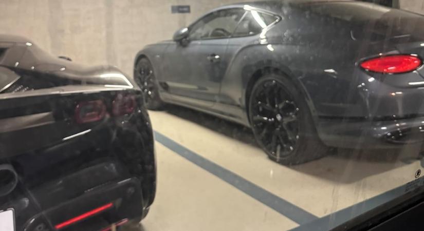 Egy 100 millió forintos Bentley is parkolt a korrupciós botrányban érintett Hungast-tulajdonos cég parkolóhelyén