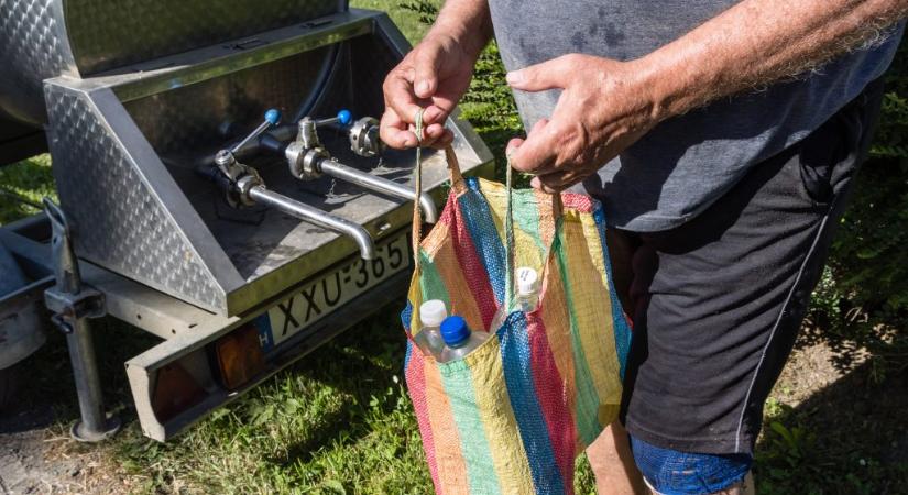 „25 százalék elfolyik a talajba” – az infrastruktúra már nem képes kiszolgálni a kánikulai vízfogyasztást