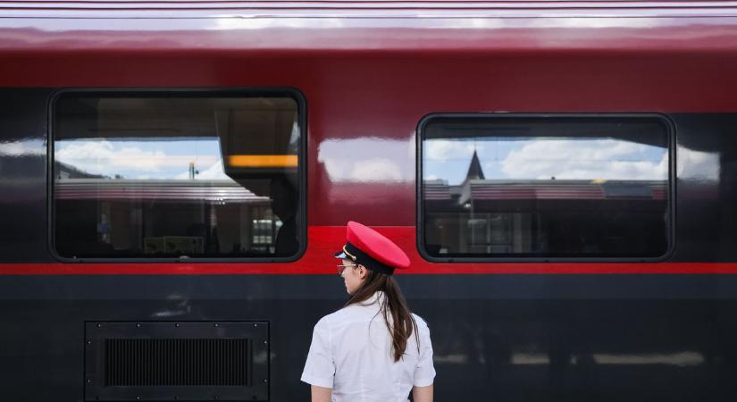 Több vonat is kimaradt reggel a győri fővonalon