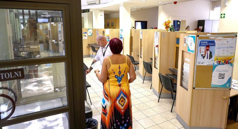 Figyelem! Szerdán csak délig lesznek nyitva ezek a NAV-irodák