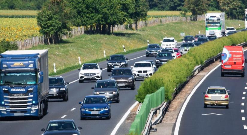Az M1-esen lett rosszul a bolgár utas, a kórházban derült ki, mit rejtegetett