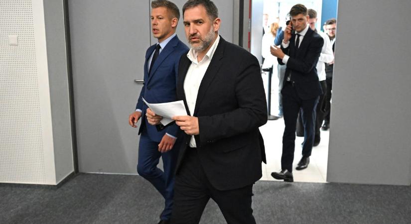 A nemzetbiztonsági főtanácsadó gyakorolhatja a Makronóm Intézet tulajdonosi jogait