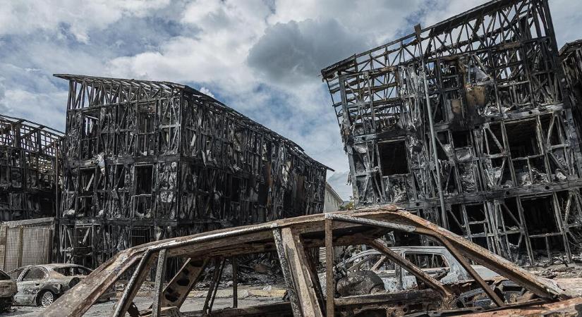 Kimentettek egy kétéves gyereket a romok alól Venezuelában