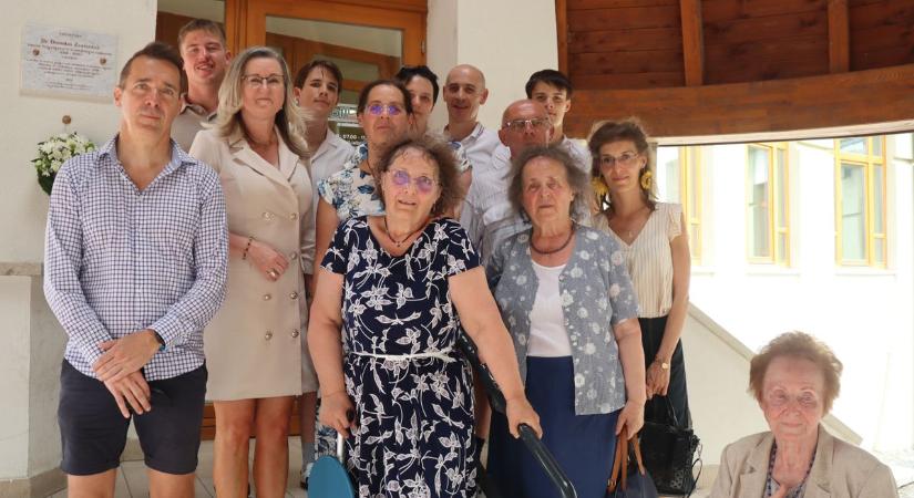 Emléktáblát kapott a főorvosnő, aki nélkül nem lenne gyógyvíz Makón  galéria