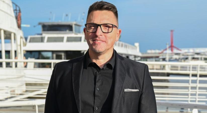 Rosszindulatú daganatot diagnosztizáltak Kovács Ákosnál, lemondta a nyári koncertjeit