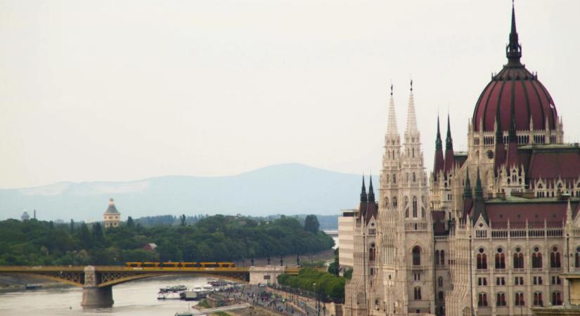 A választások előtti pénzszórást tükrözi a brutálisan magas első negyedéves hiány