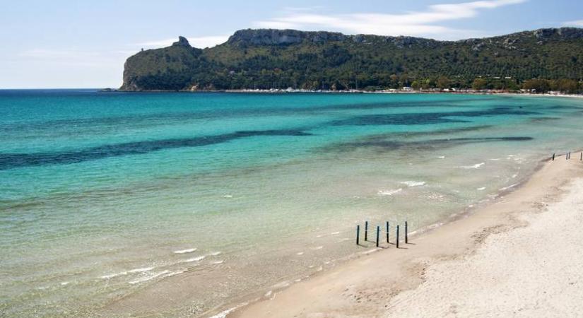 8 kilométeres, hófehér homokos part: Szardínia legszebb strandját imádják a turisták
