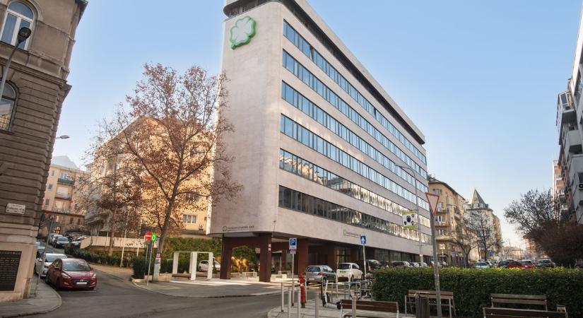 Kirúgták a Fidesz-celebeknek osztogató Szerencsejáték Zrt. elnök-vezérigazgatóját