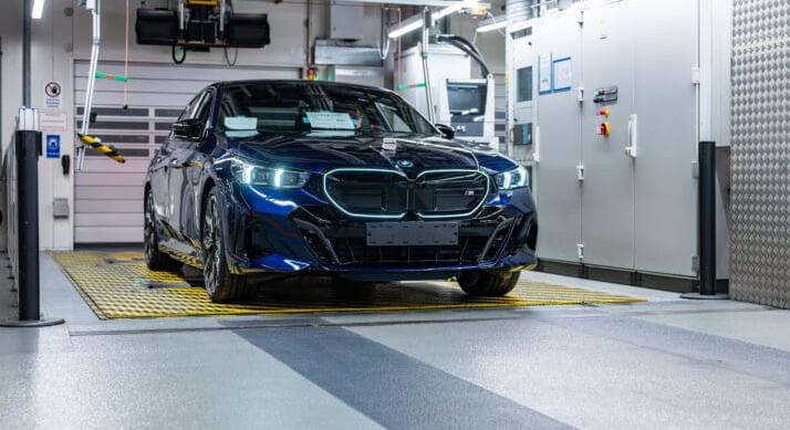 Nagyot lépett a BMW Amerikában – Lezárult az 1,7 milliárd dolláros beruházás, jön az elektromos X5