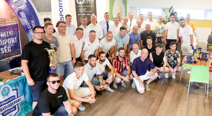 Kispályás foci: a díjkiosztóval véget ért a szezon - képgaléria