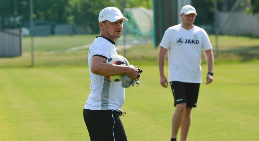 Edzőváltás a Paksi FC-nél, új szakember irányítja a csapatot!
