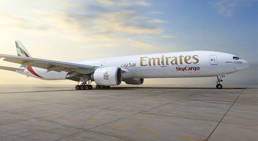 Átvette első áruszállítóvá alakított Boeing 777-300ER gépét az Emirates