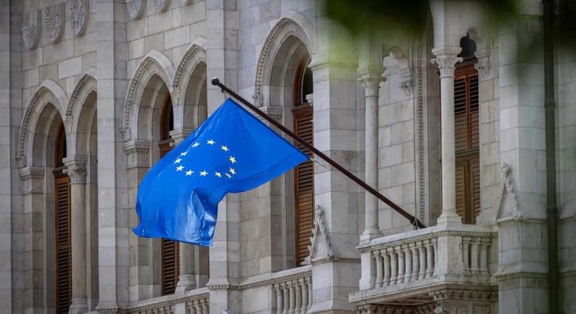 Kimagasló a magyarok uniópártisága: Tízből nyolc ember szerint az EU a biztos pont a zűrzavaros világban