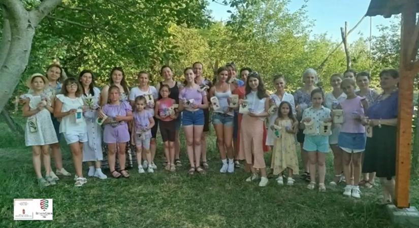 Anya-lánya program a KMNE-ben