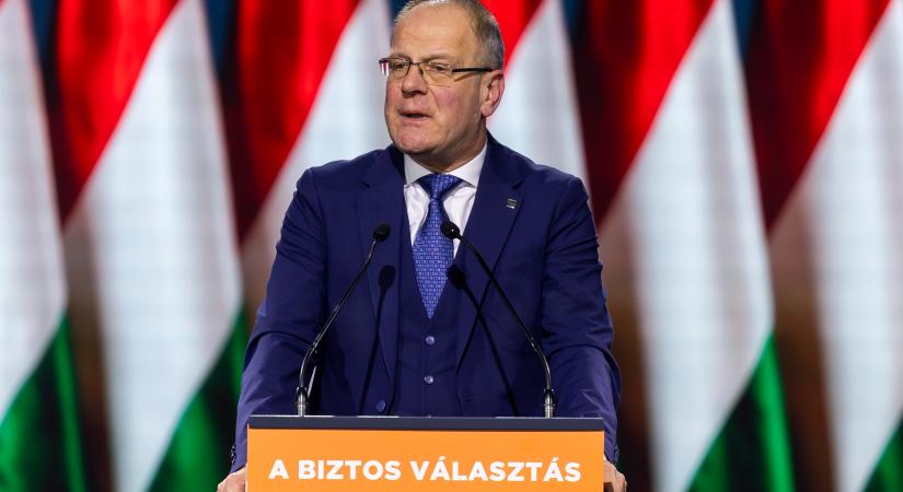 Erről a tisztségéről is lemondott Navracsics Tibor, teljesen visszavonult a politikától