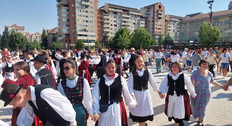 Újra benépesül a csíksomlyói nyereg: hétvégén Ezer Székely Leány Napja