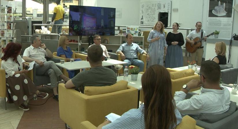 Megtelik zenével és reménnyel a Kossuth tér: Debrecenbe érkezik a Felnézek Fesztivál