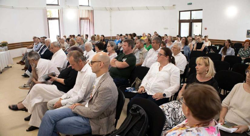 Kommandón nyitották meg a 34. Bolyai Nyári Akadémiát