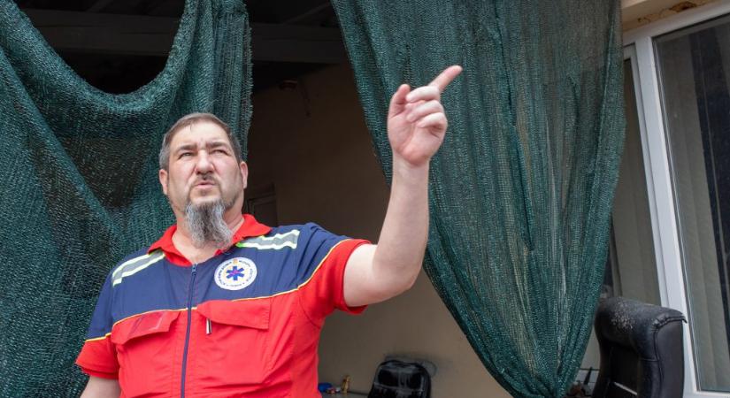 „Már hang alapján megmondják az emberek, merre tart egy lövedék” – egy nap a herszoni mentősökkel
