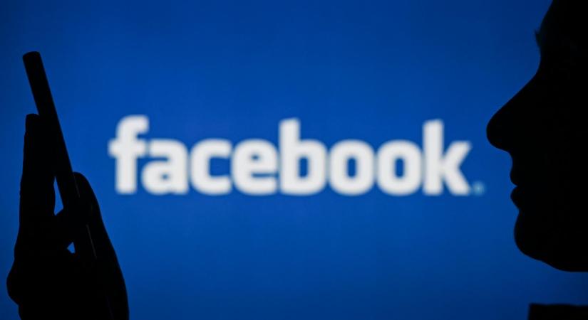 Csaknem 10 ezer embert tiltott le Magyarország Kormányának Facebook-oldaláról az Orbán-kormány, 13 perc csak végiggörgetni
