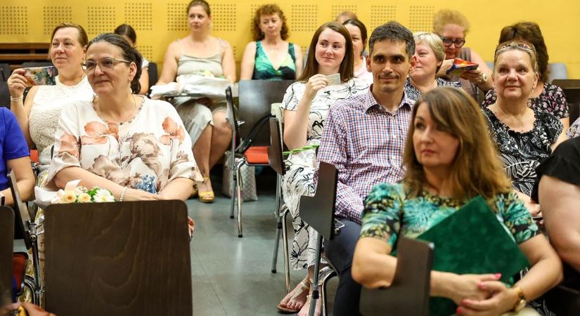 Semmelweis előtt tisztelegtek, a legkiválóbb szakdolgozókat kitüntették (galériával)