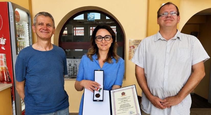 A Rába-parti város fáradhatatlan motorja: elismerő díjat kapott Szép Renáta