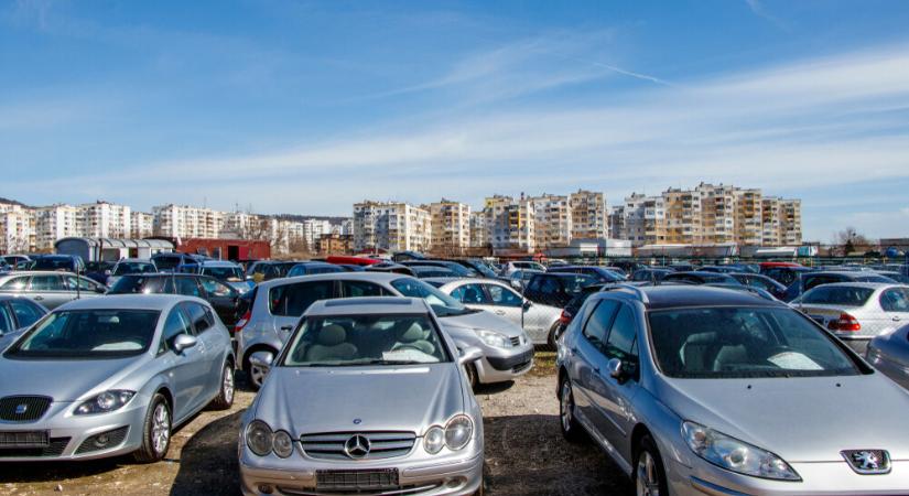 Új kedvencek hódítanak a használtautó-piacon