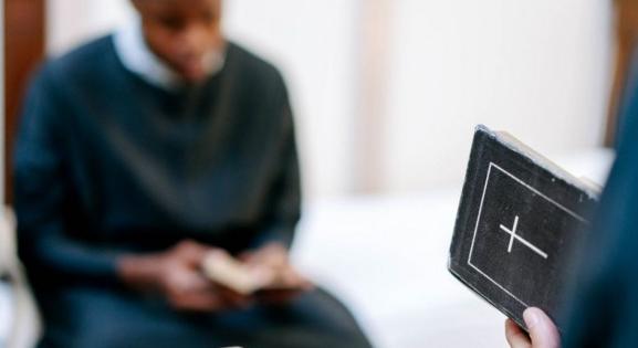 A Biblia kötelező olvasmány lett a texasi iskolákban