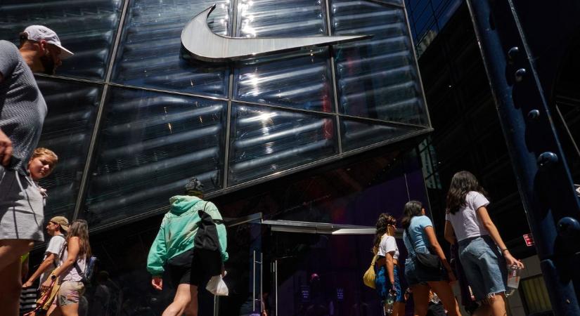 Temeti a növekedést az ünneprontó Nike, lélektani határ alá esett az árfolyam