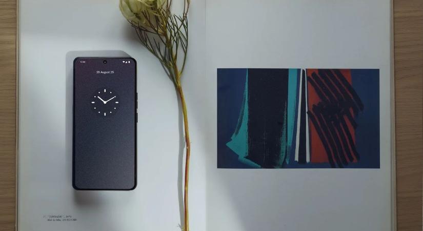 Befutott a szuverenitás-telefon, amit Európában terveztek és gyártottak