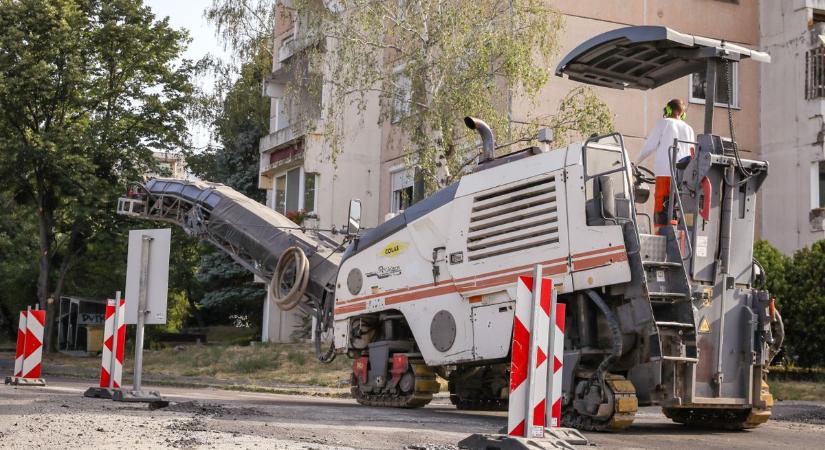 Teljes útzár az Avason: megkezdődött a Pattantyús utca felújítása – képekkel