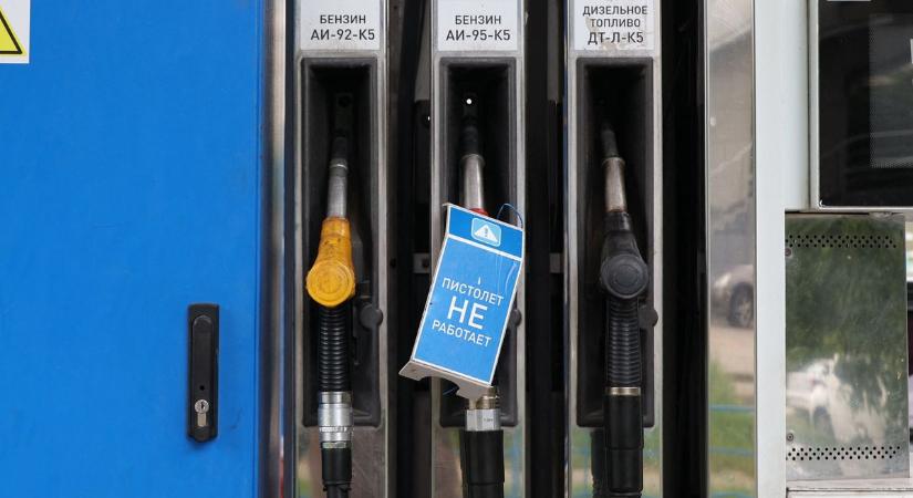 Ide jutott Putyin, Zelenszkij a térdét csapkodja: Indiától kellett kérnie gázolajat