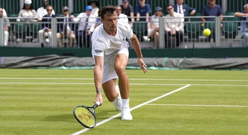 Bravúr a javából: Fucsovics legyőzte a 16. kiemeltet Wimbledonban